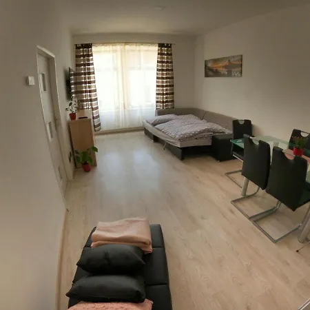 Apartman Znojmo شقة