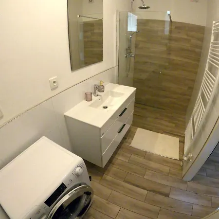 Apartman Znojmo شقة